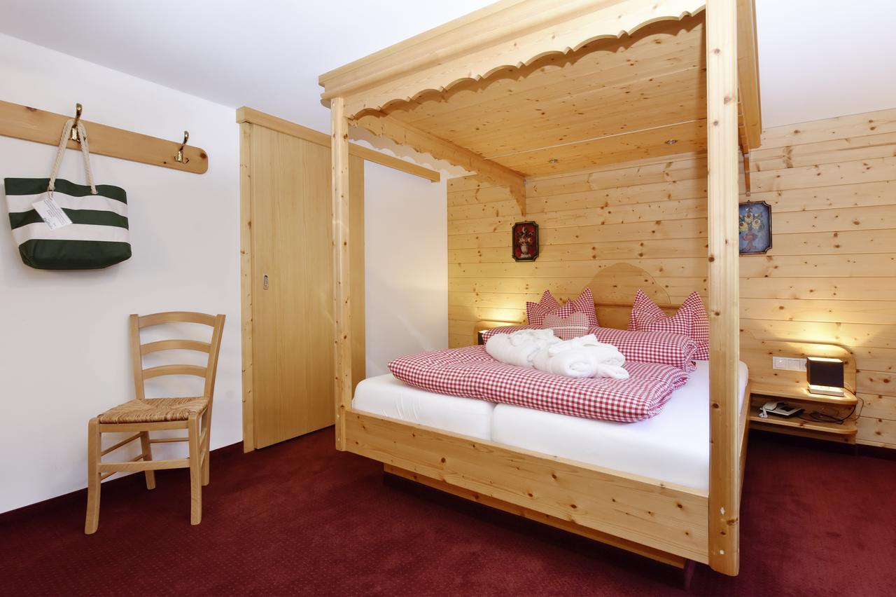 Hotel Valluela ザンクト・ガレンキルヒ エクステリア 写真